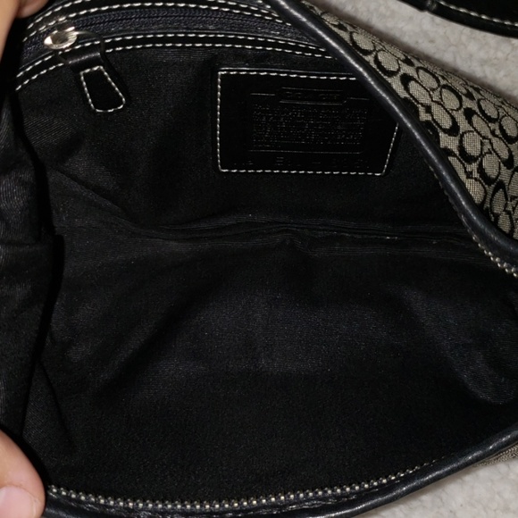 Coach - Picture 4 of 4